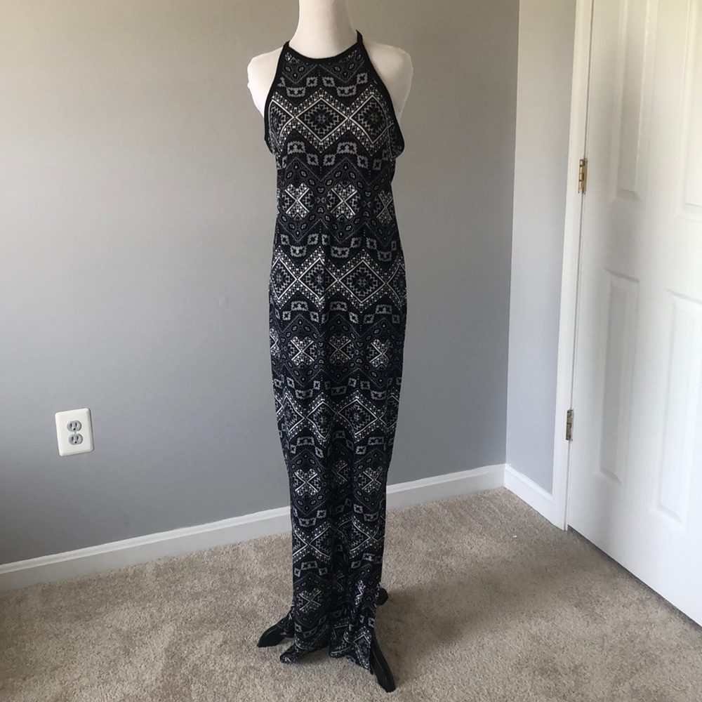 Black maxi dress ❤️